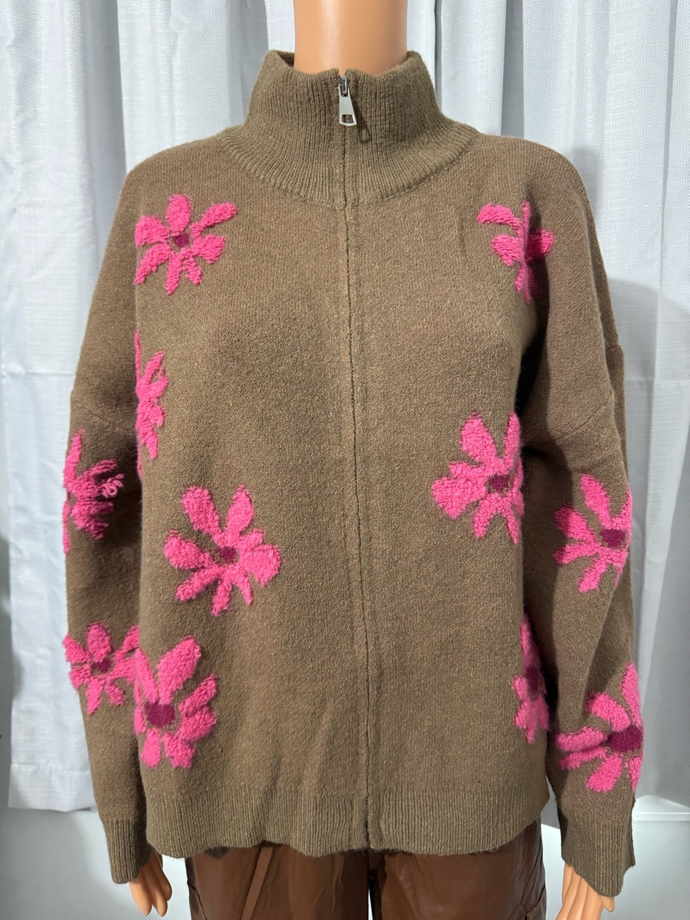 Pretty Easel size S brown full zip cardigan sweater pink chenille flowers new